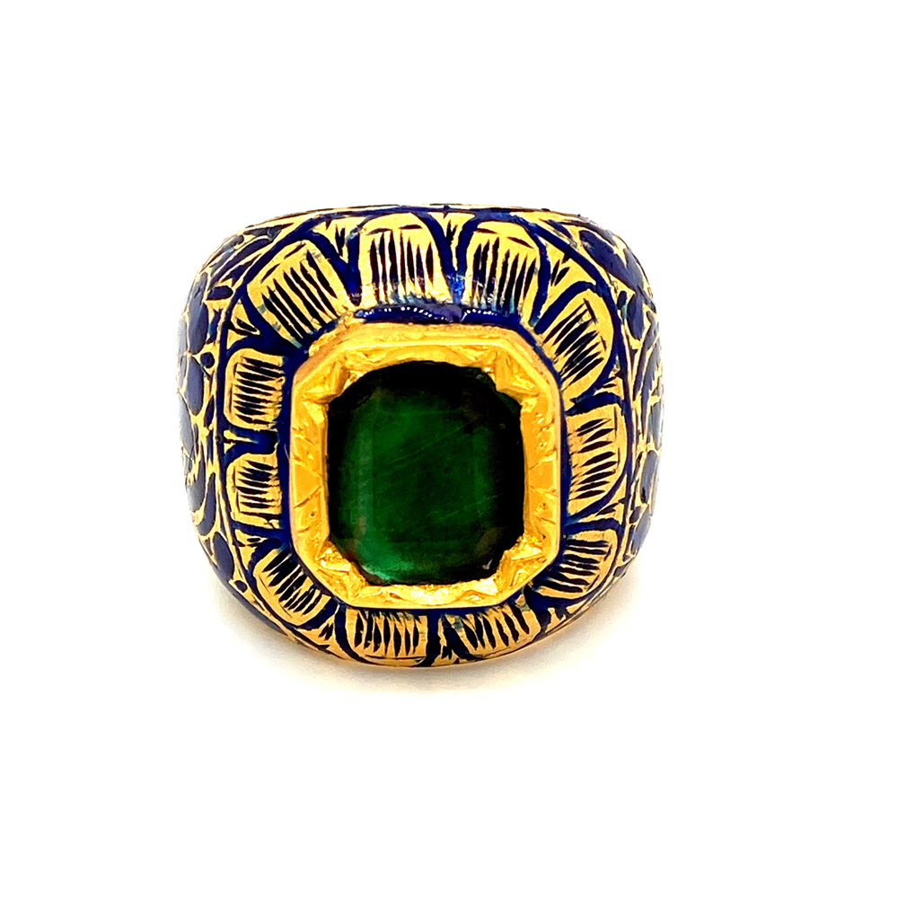 Emerald Foilback and Enamel Ladies Ring in 18K Yellow Gold