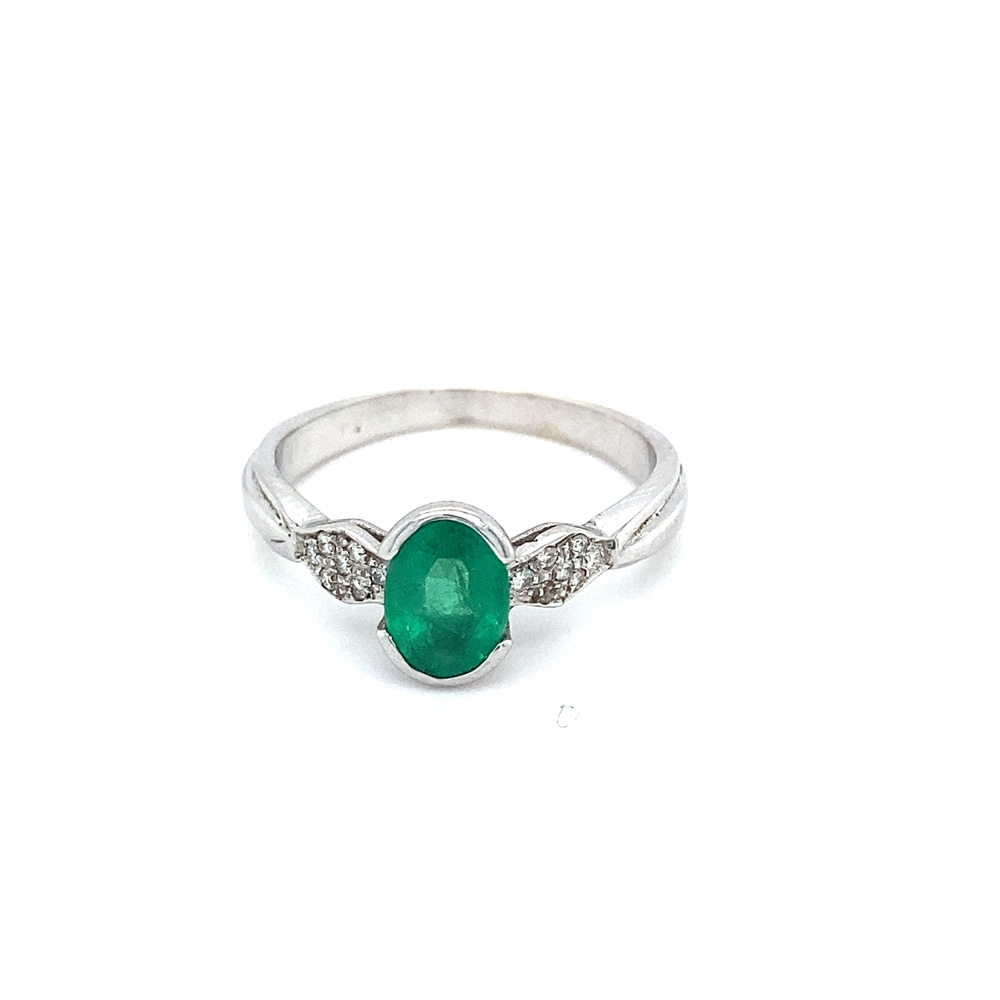 Emerald and Diamond Ladies Ring in 18K White Gold