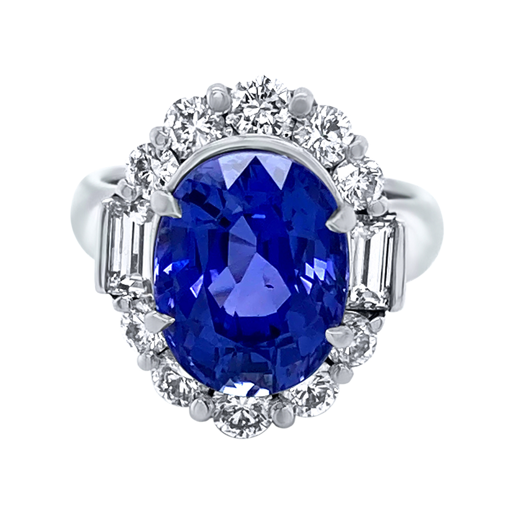 Blue Sapphire Ladies Ring in Platinum
