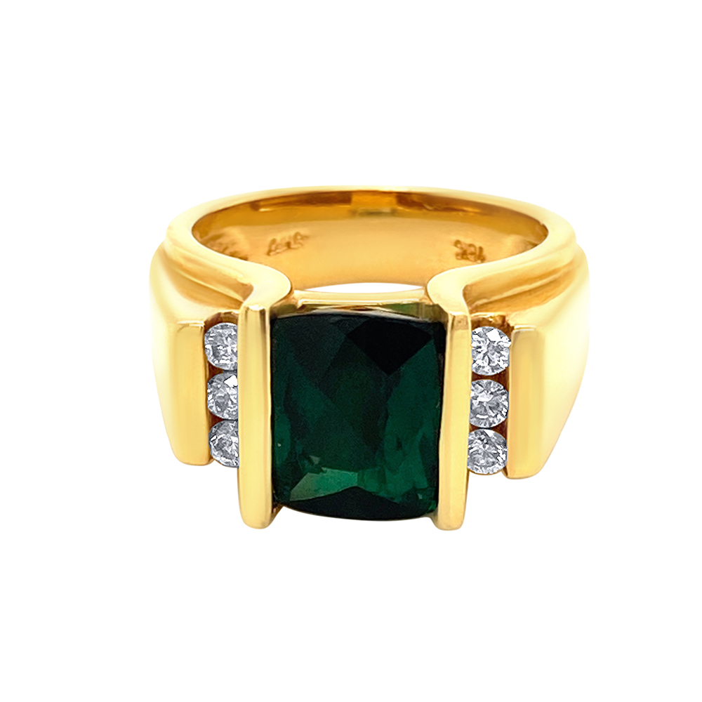 Green Tourmaline Ring in 18K Yellow Gold