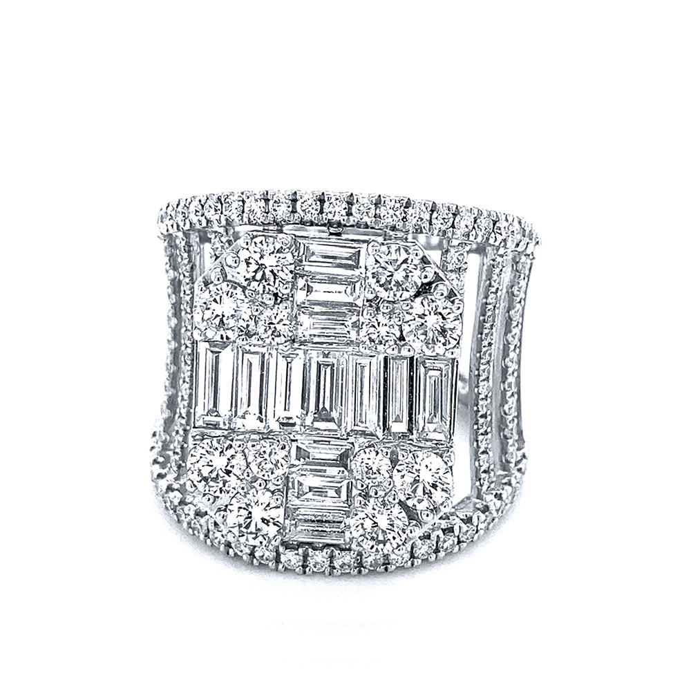 Diamond Illusion Ring in 18K White Gold