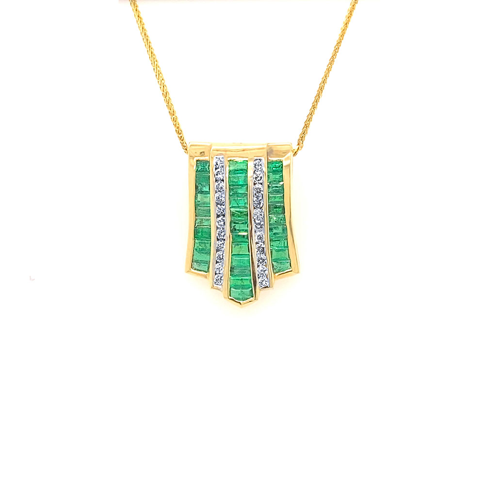 Emerald Ladies Pendant in 14K Yellow Gold
