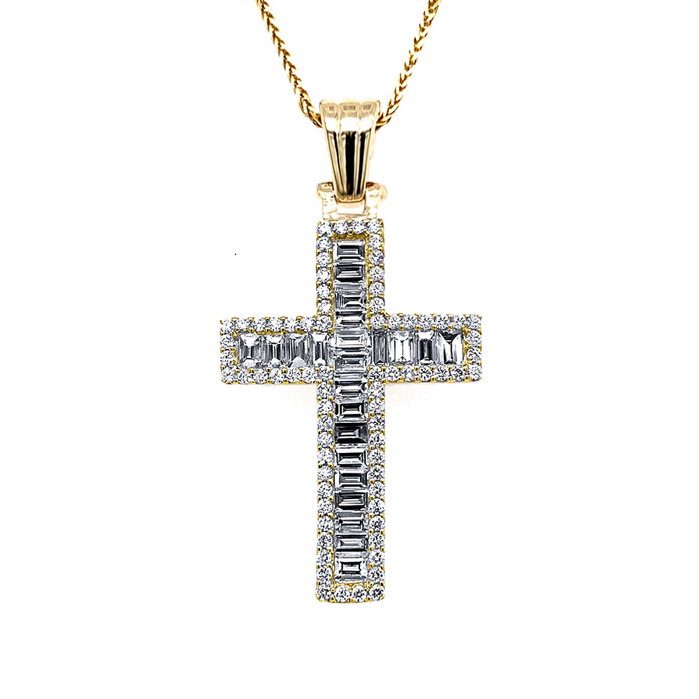 Diamond Cross Pendant in 14K Yellow Gold