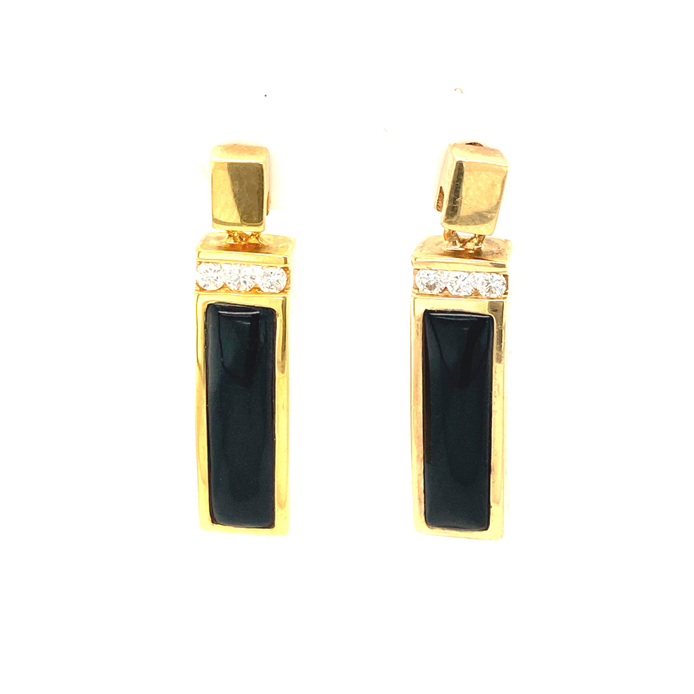 Black Coral Earring in 18K Yellow Gold