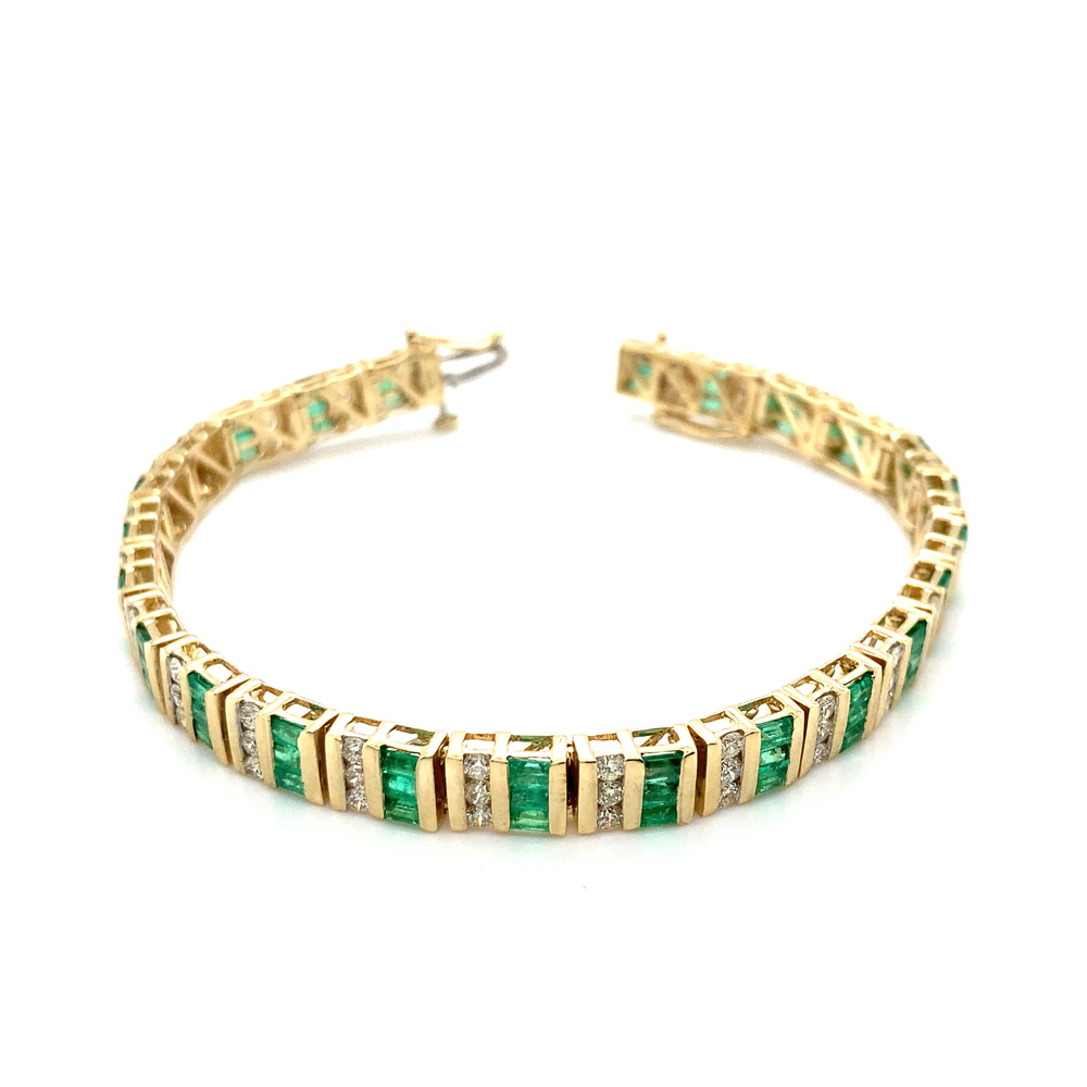 Emerald Bracelet in 14K White Gold
